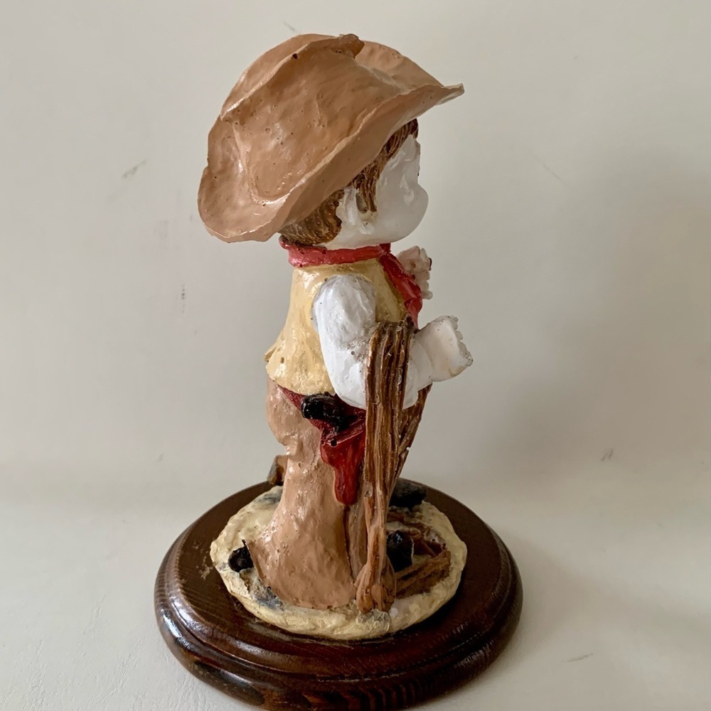Vintage Giuseppe Armani Gulliver’s Cowboys Figurine